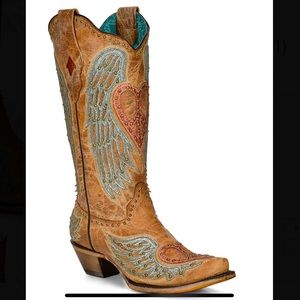 Corral Sand Heart Wings Overlay Embroidery Studs A4235